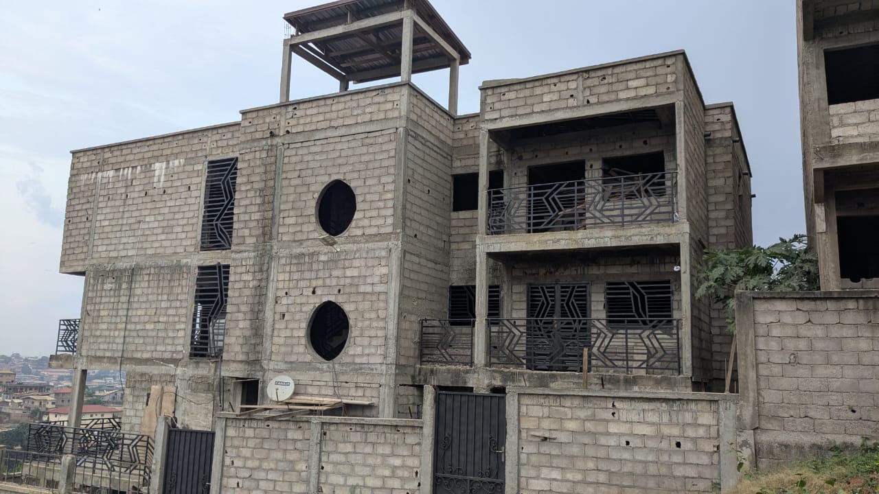 Bâtiment & travaux publics — MYELEQ-SERVICE